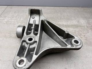 кронштейн двигателя BMW 7 серия F01/F02 [рестайлинг] 2013, 3.0 л., N55 B30 A, бензин, 6777605