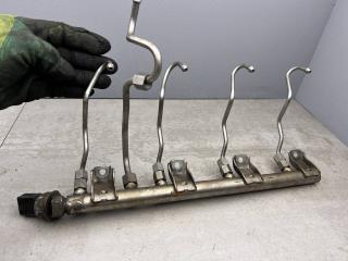 топливная рампа BMW 7 серия F01/F02 (2008 - 2012), 4.4 л., N63 B44 A, бензин, 7547599