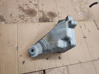 кронштейн двигателя Mercedes-Benz C-Класс W204/S204 2010, 2.5 л., M 272.921, бензин, A2722231504