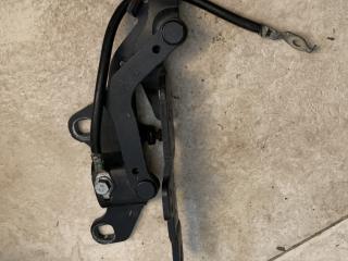 петля капота левая BMW 3 серия E90/E91/E92/E93 [рестайлинг] 2008, 4.0 л., S65 B40 A, бензин, АКПП, темно-синий, кабриолет, 7115263