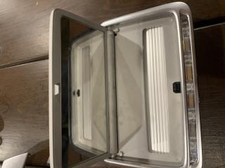 фонарь салона (плафон) Mercedes-Benz E-Класс W212/S212/C207/A207 2011, 1.8 л., M 271.860, бензин, АКПП, черный, кабриолет