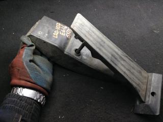 педаль BMW 5 серия E60/E61 2006, 4.8 л., N62 B48 A, бензин, АКПП, универсал, 6772645
