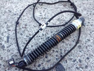 амортизатор крышки багажника (3-5 двери) BMW 7 серия F01/F02 2009, 3.0 л., N54 B30 A, бензин, АКПП, седан, 7185713