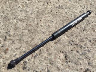 амортизатор капота BMW 5 серия E60/E61 2005, 3.0 л., M57 D30 (306D4), дизель, АКПП, седан