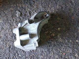 кронштейн двигателя Mercedes-Benz M-Класс W166 2012, 2.1 л., OM 651.960, дизель, АКПП, мокрый асфальт, внедорожник 5 дв., A6512233804