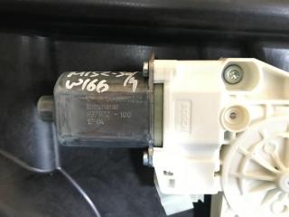 стеклоподъемник передний правый Mercedes-Benz M-Класс W166 2012, 2.1 л., OM 651.960, дизель, АКПП, мокрый асфальт, внедорожник 5 дв., A1669060301