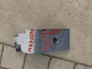 петля двери BMW X3 F25 2013, 2.0 л., N47 D20 C, дизель, АКПП, белый, внедорожник 5 дв., 7160826