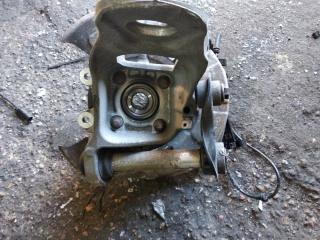 кулак задний левый BMW X5 E70 [рестайлинг] 2012, 3.0 л., N57 D30 A, дизель, АКПП, черный, внедорожник 5 дв., 6770983