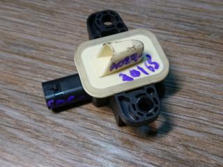 датчик удара Mercedes-Benz GL-Класс X166 2014, 3.0 л., OM 642.826, дизель, АКПП, белый, внедорожник 5 дв., A1668210351