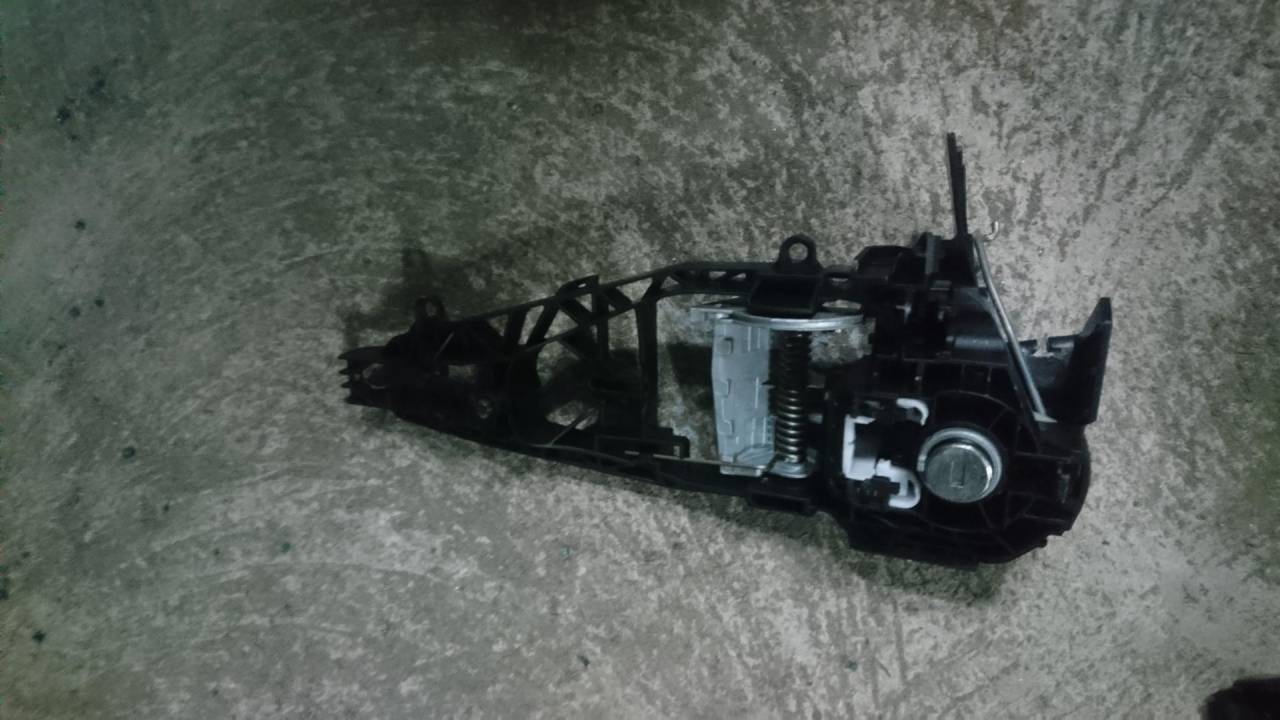 скелет ручки двери передней правой BMW X5 F15 2014, 3.0 л., N57 D30 A, дизель, АКПП, внедорожник 5 дв., 51217401210 - фото №1