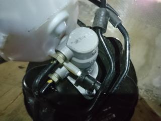 цилиндр тормозной главный Land Rover Range Rover Evoque L538 2013, 2.2 л., 224DT, дизель, АКПП, внедорожник 5 дв., BJ32-2B195-AC