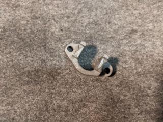 крепление форсунки BMW 5 серия E60/E61 2006, 2.0 л., M47 D20 (204D4), дизель, АКПП, седан, 13537787215, 7787215