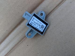 датчик удара Mercedes-Benz C-Класс W204/S204 2008, 2.2 л., дизель, МКПП, серебро, седан, A2048210651, 2048210651, 5WK3902, 56054047AB