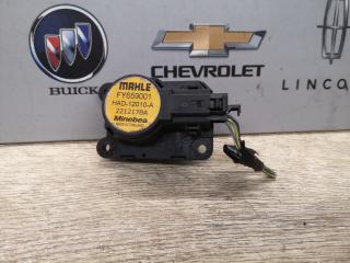 моторчик заслонки печки Chevrolet Traverse 2 поколение 2018, 3.6 л., бензин, АКПП, 221217BA