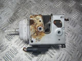 замок двери передней левой Audi A4 B5 1998, 2.5 л., дизель, АКПП, универсал, 8D1837015F