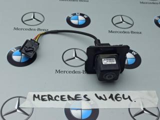 камера заднего вида Mercedes-Benz M-Класс W164 2008, A1648200597