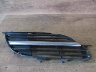 решетка радиатора Nissan Almera Tino V10 2002