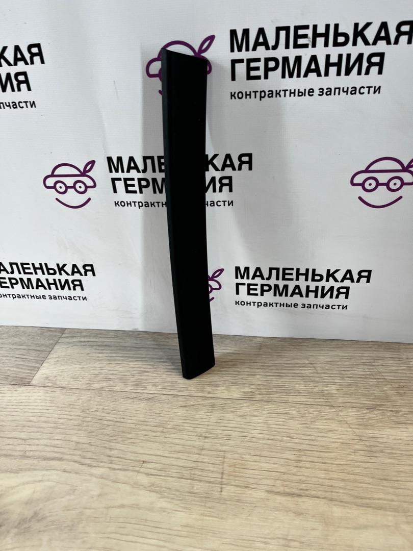 молдинг двери задней левой BMW 5 серия G30/G31 (2016 - 2020), 3.0 л., B58 B30 A, бензин, полный привод, 51357384943, 7384943 - фото №1