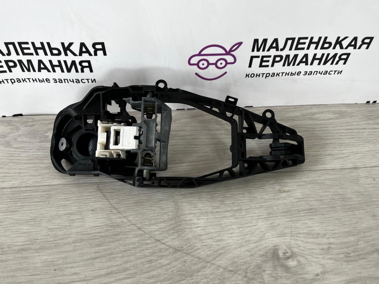скелет ручки двери передней правой BMW 3 серия G20 2020, 2.0 л., B46 B20 B, бензин, АКПП, белый alpinweiss 3 (300), седан, задний привод, 51219881780, 9881780 - фото №1