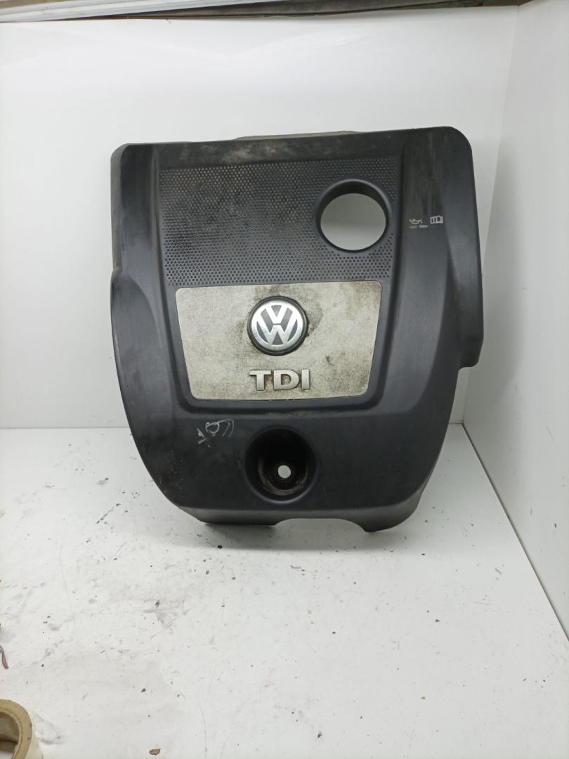 декоративная крышка двигателя Volkswagen Golf 4 поколение 2004, 1.9 л., TDi PD, AXR, дизель, МКПП, универсал, 038103925GE - фото №1