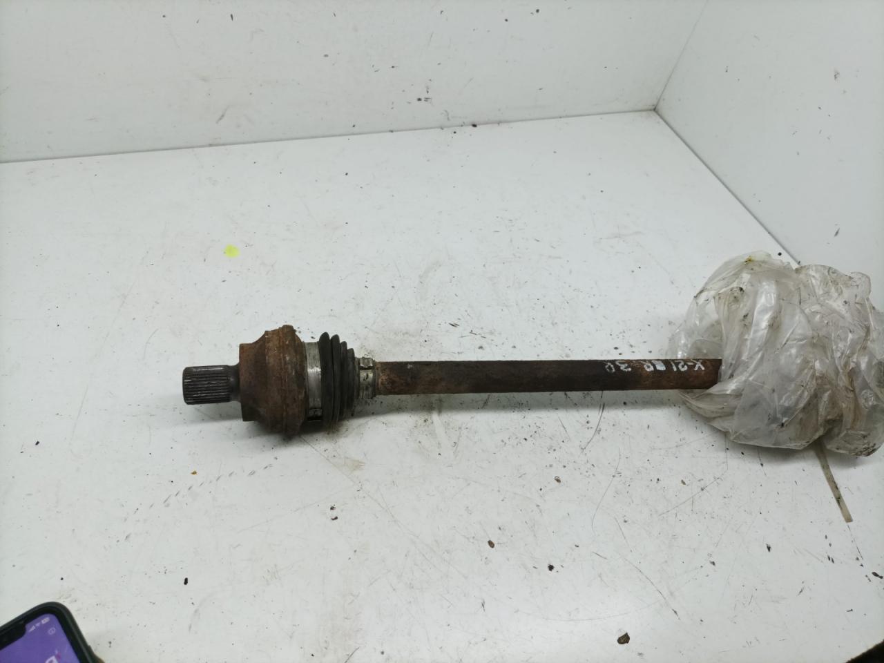 полуось задняя (приводной вал, ШРУС) Volkswagen Passat B6 2008, 2.0 л., CBAB, дизель, МКПП, универсал, полный привод - фото №1