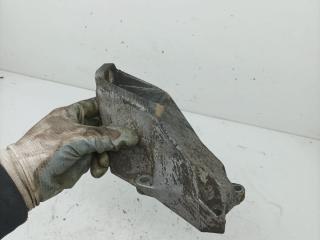кронштейн двигателя Audi A4 B5 1996, 1.8 л., ADR, бензин, МКПП, седан, 8D0199307L