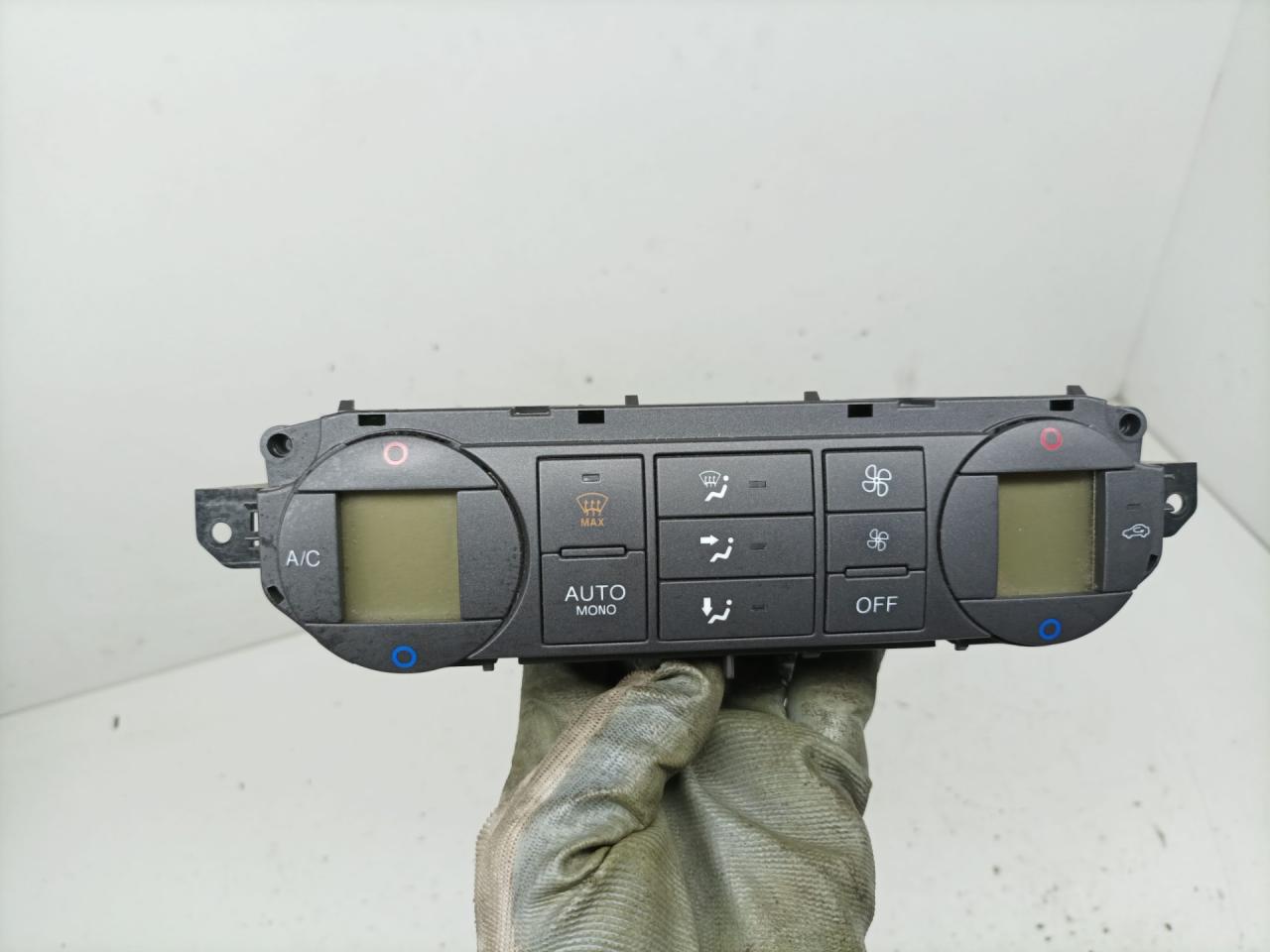 блок управления печки / климат-контроля Ford Focus 2 поколение 2006, 1.6 л., G8DB, дизель, МКПП, универсал, 6N4T18C612AC - фото №1