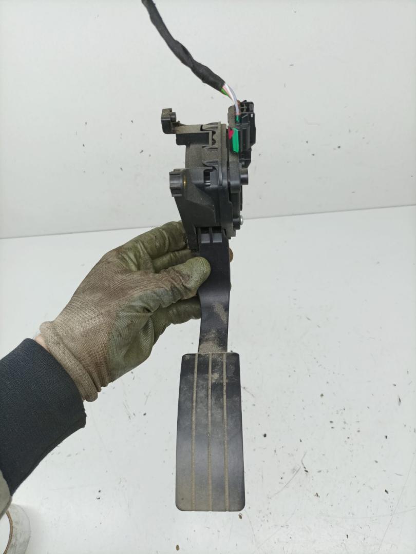педаль Lada XRAY 1 поколение 2020, 1.8 л., бензин, МКПП, хетчбэк 5 дв., 180026342R - фото №1