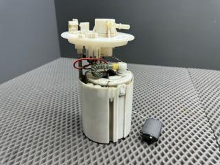 Топливный модуль Hyundai Solaris 1 поколение [рестайлинг] RB 2015, 1.6 л., G4FC, бензин, АКПП, pgu - crystal white, седан, передний привод, 311104L000