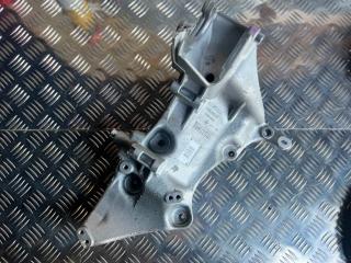 кронштейн (крепление) Renault Duster 1 поколение [рестайлинг] 2020, 8201033565