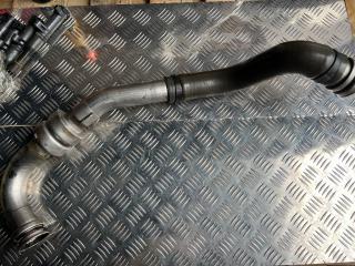 патрубок интеркулера Renault Megane 2 поколение [рестайлинг] 2011, 8200760281