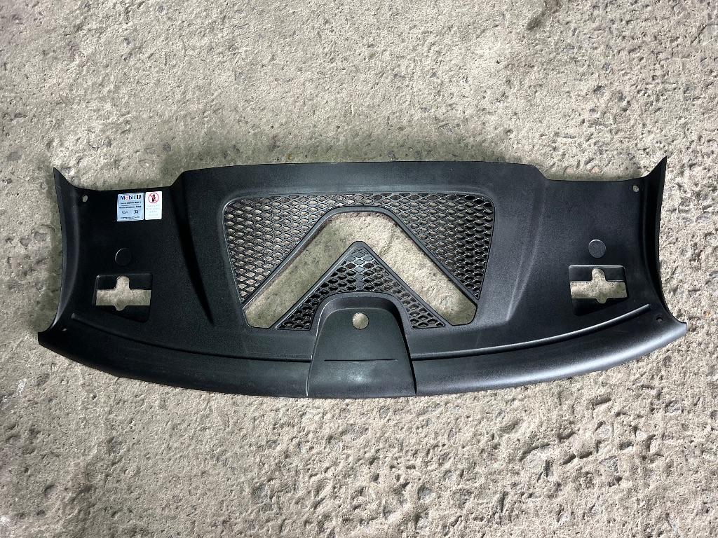 комплект декоративных накладок (дерева) салона Porsche Macan 1 поколение 2018, 95B805806 - фото №1