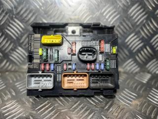 блок предохранителей Peugeot 307 1 поколение [рестайлинг] 2006, 9661086980