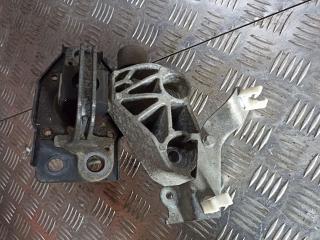 подушка крепления двигателя Nissan Qashqai J10 [рестайлинг] 2012, 11210JC700