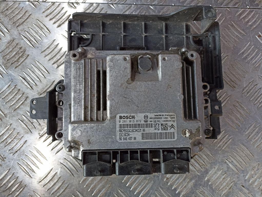 блок управления двигателем Citroen C5 2 поколение 2011, 0281013872 - фото №1