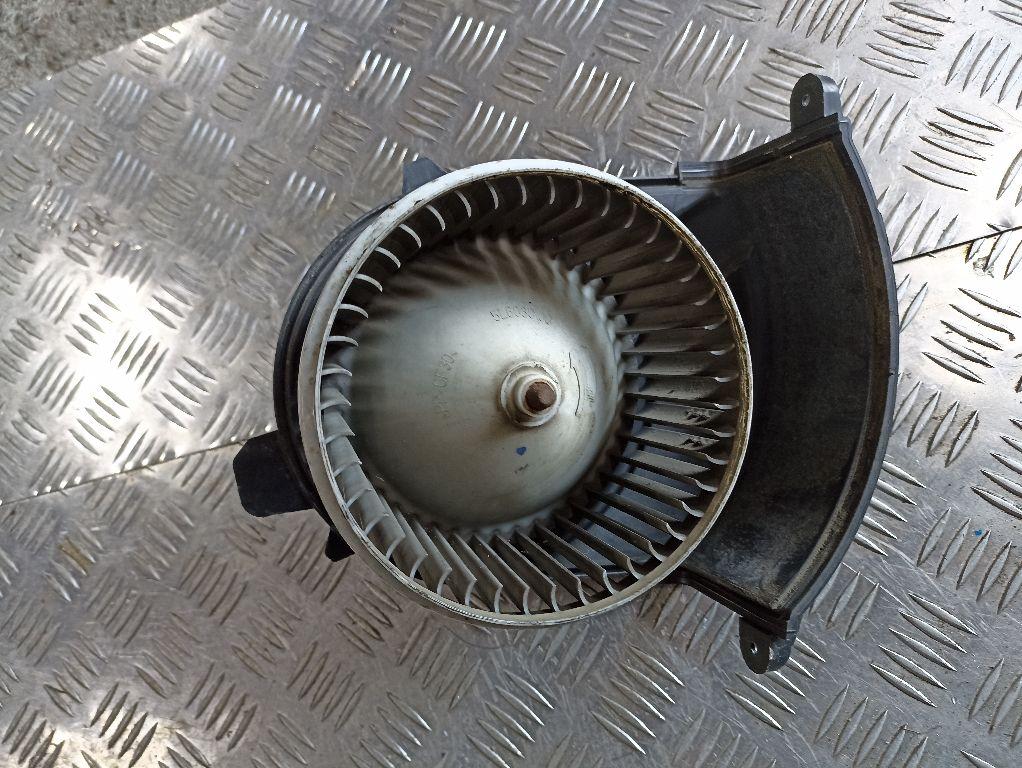 моторчик печки Renault Master 3 поколение 2012, 173830100 - фото №1