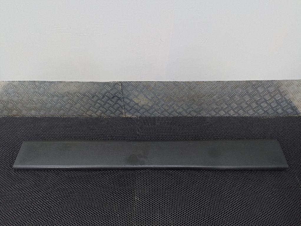 молдинг двери задней правой Renault Master 3 поколение 2012, 828200148R - фото №1