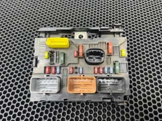 блок предохранителей Peugeot 307 1 поколение [рестайлинг] 2008, 9661087080