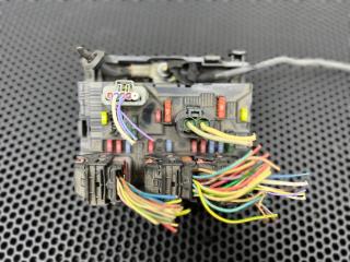 блок предохранителей Peugeot 307 1 поколение [рестайлинг] 2008, 9661087080