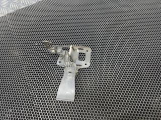 замок капота Audi A4 B7 2009, 8T0823480