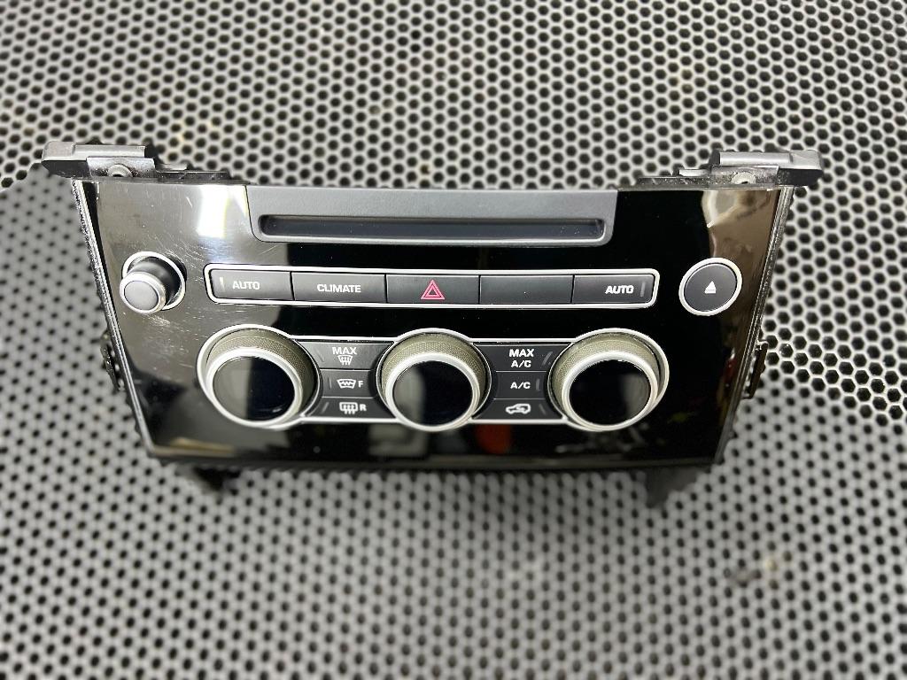 блок управления печки / климат-контроля Land Rover Range Rover Sport 2 поколение 2017, DK62-045A66 - фото №1