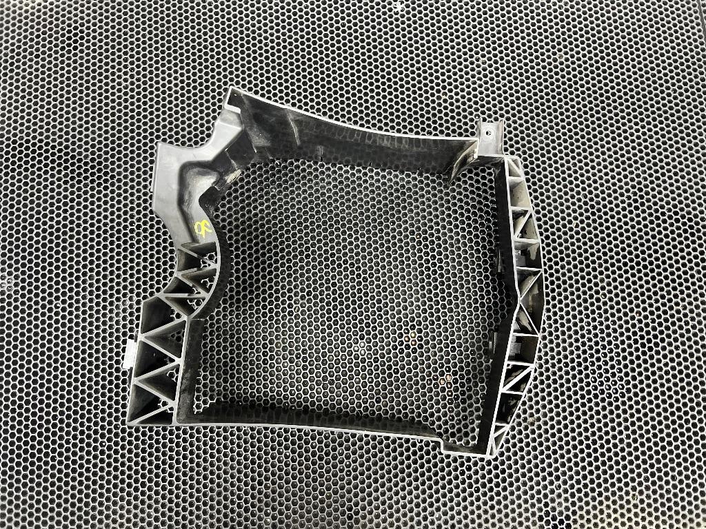 крепление интеркулера Land Rover Range Rover Sport 2 поколение 2016, CPLA9Y475AC - фото №1