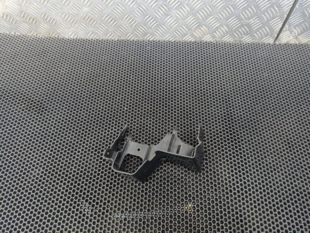 пластик Land Rover Range Rover Sport 2 поколение 2016, CK5214A099GD - фото №1