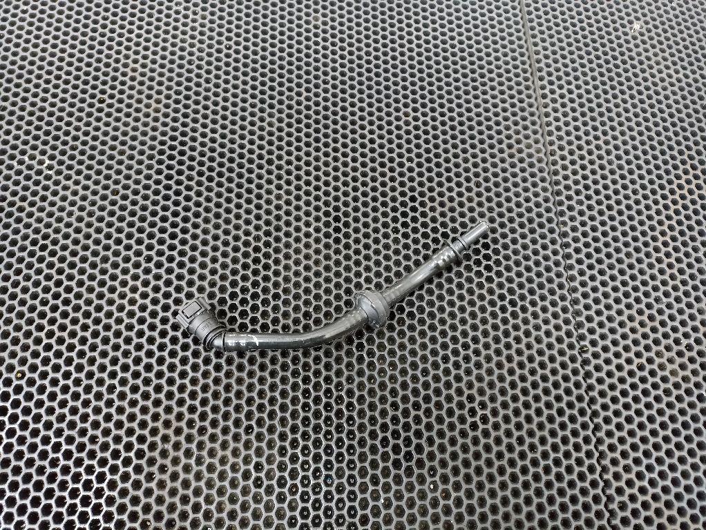 трубка вакуумного насоса Land Rover Range Rover Sport 2 поколение 2016, CPLA9C490HD - фото №1