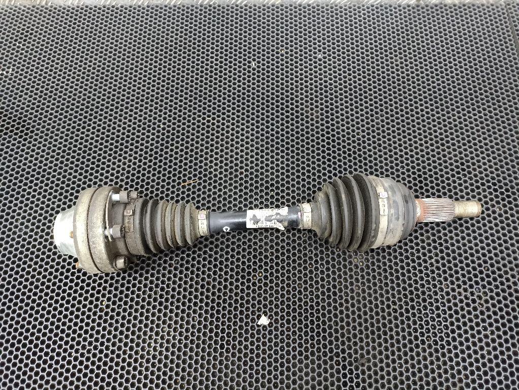 полуось передняя правая (приводной вал, ШРУС) Volkswagen Touareg 2 поколение 2014, 7P0407271C - фото №1