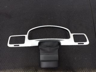 накладка на торпедо (консоль) Volkswagen Touareg 2 поколение 2014, 7P1857221