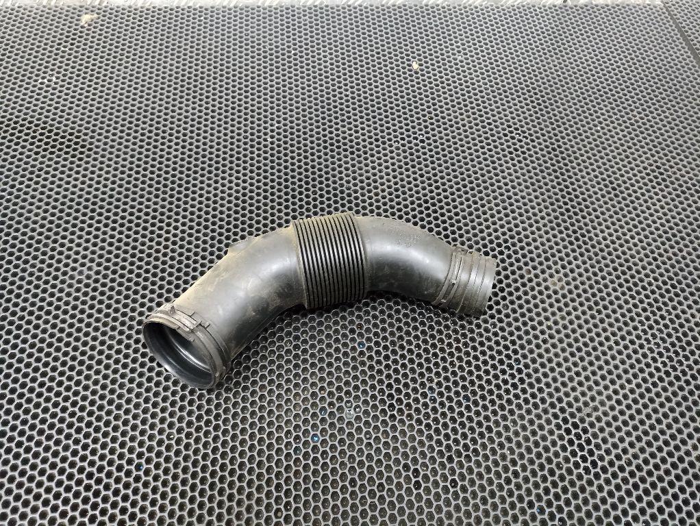 патрубок воздушного фильтра Volkswagen Touareg 2 поколение 2014, 7P0129627 - фото №1