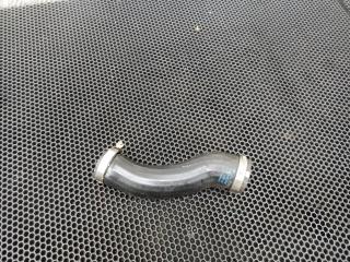 патрубок интеркулера Volkswagen Touareg 2 поколение 2014, 7P6145980