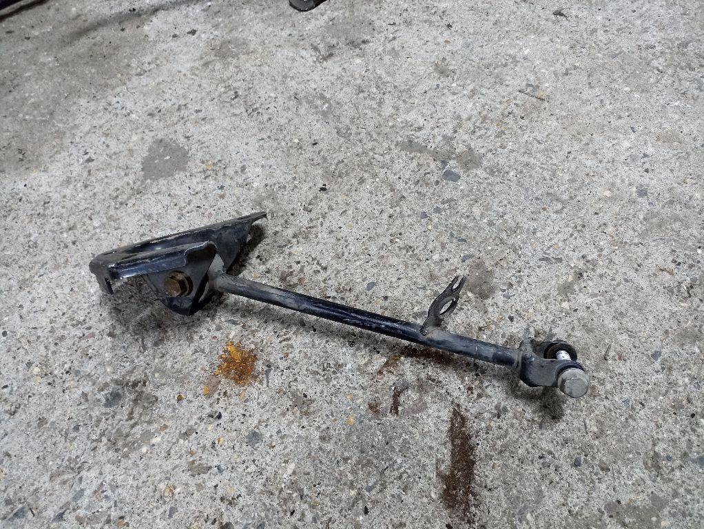 рычаг задний левый Renault Duster 1 поколение 2015, 8200841004 - фото №1