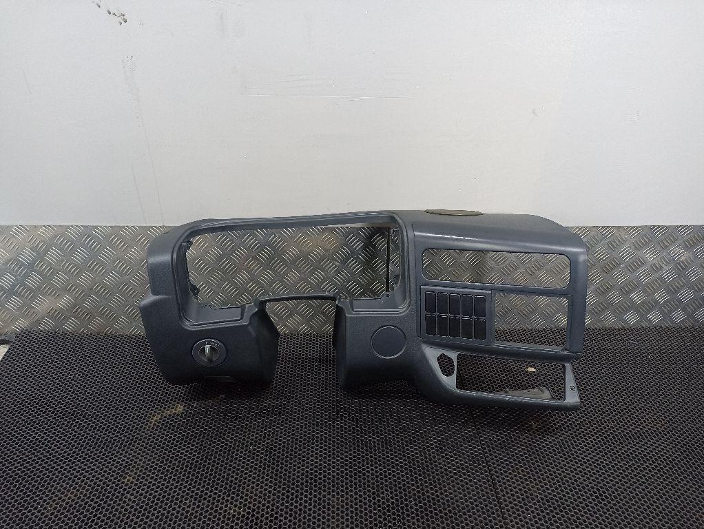 накладка на торпедо (консоль) MAN TGL 1 поколение 2013, 81617016275 - фото №1